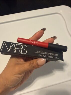 NARS Powermatte Lip Pencil -dragon girl 132